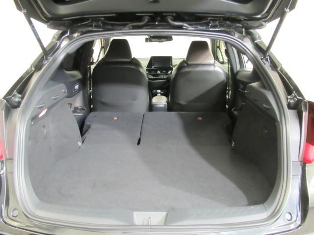 Ｃ－ＨＲ Ｇ　衝突軽減　ＥＳＣ　キーレスエントリー　ＬＥＤライト　Ｂカメ　盗難防止システム　ナビ＆ＴＶ　ワンオ－ナ－　地デジ　オートクルーズコントロール　スマートキー　アルミホイール　フルオートエアコン　ＡＢＳ（29枚目）