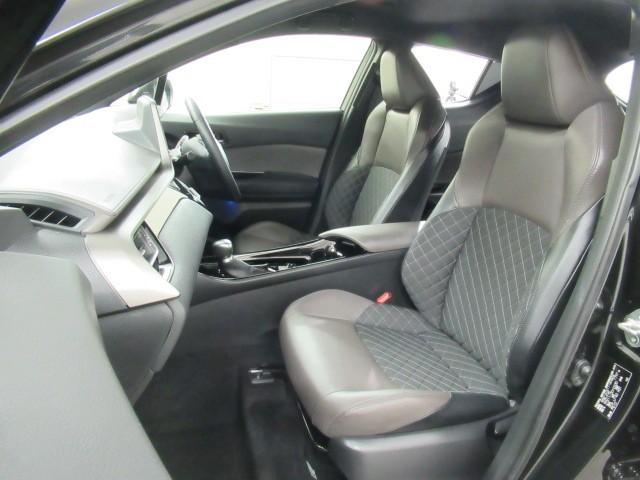 Ｃ－ＨＲ Ｇ　衝突軽減　ＥＳＣ　キーレスエントリー　ＬＥＤライト　Ｂカメ　盗難防止システム　ナビ＆ＴＶ　ワンオ－ナ－　地デジ　オートクルーズコントロール　スマートキー　アルミホイール　フルオートエアコン　ＡＢＳ（30枚目）