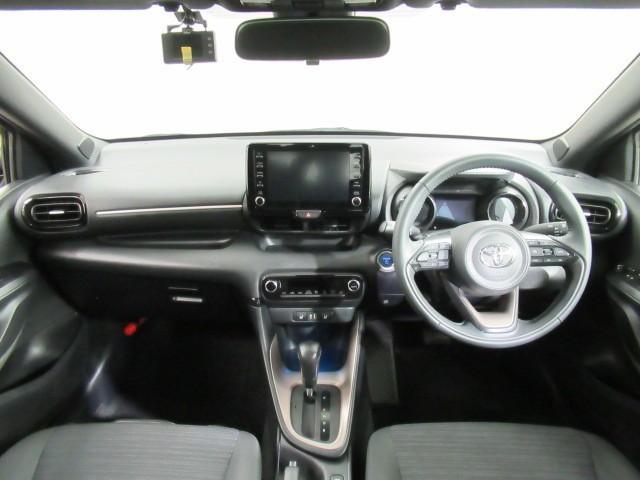 ヤリス ハイブリッドＺ　ＰＣＳ　ＡＷ　Ｂカメラ　ＬＥＤランプ　スマキー　ＥＴＣ付き　ＶＳＣ　パワステ　クルコン　カーテンエアバック　キーフリー　ＡＢＳ　イモビ　エアコン　エアバッグ　デュアルエアバック（27枚目）