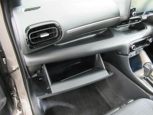 ヤリス ハイブリッドＺ　ＰＣＳ　ＡＷ　Ｂカメラ　ＬＥＤランプ　スマキー　ＥＴＣ付き　ＶＳＣ　パワステ　クルコン　カーテンエアバック　キーフリー　ＡＢＳ　イモビ　エアコン　エアバッグ　デュアルエアバック（32枚目）