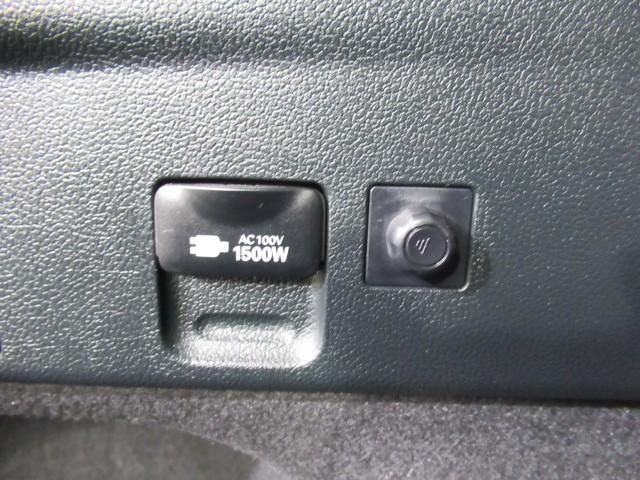 プリウスPHV Sセーフティパッケージ AC100V クルコン Bカメラ LEDヘッドライト スマ-トキ- AAC ETC アルミホイール キーレス 横滑り防止装置 イモビ サイドエアバック プリクラッシュS ワンオ-ナ-(31枚目)