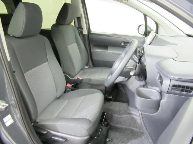 シエンタ Ｇ　ウェルキャブ　Ｇ　ウェルキャブ　助手席ターンチルトシート　ディスプレイオーディオ　全周囲カメラ　フルセグ　ＬＥＤヘッドライト　衝突被害軽減ブレーキ　ペダル踏み間違い急発進制御装置　ブラインドスポットモニター（8枚目）