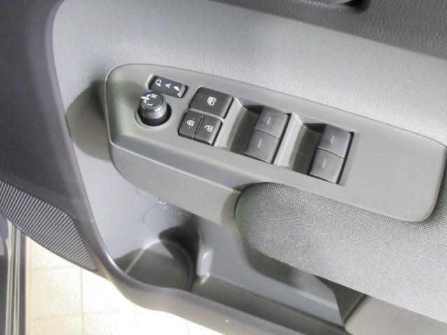 シエンタ Ｇ　ウェルキャブ　Ｇ　ウェルキャブ　助手席ターンチルトシート　ディスプレイオーディオ　全周囲カメラ　フルセグ　ＬＥＤヘッドライト　衝突被害軽減ブレーキ　ペダル踏み間違い急発進制御装置　ブラインドスポットモニター（10枚目）