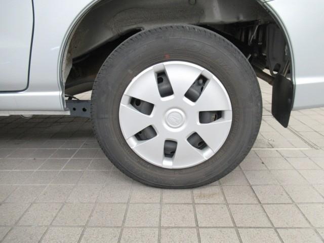 ハイゼットカーゴ クルーズＳＡＩＩＩ　横滑防止装置　ＬＥＤライト　エアバック　エコアイドル　リモコンキー　ＥＴＣ　ワンオーナー　ＡＢＳ　エアコン　パワステ　助手席エアバッグ　パワーウィンドゥ（5枚目）