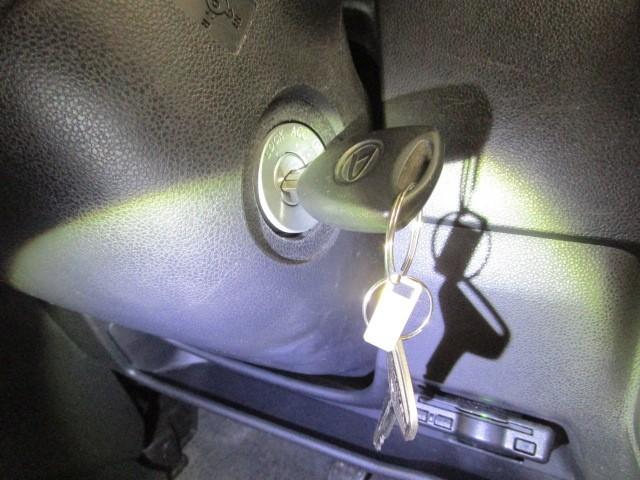 ハイゼットカーゴ クルーズＳＡＩＩＩ　横滑防止装置　ＬＥＤライト　エアバック　エコアイドル　リモコンキー　ＥＴＣ　ワンオーナー　ＡＢＳ　エアコン　パワステ　助手席エアバッグ　パワーウィンドゥ（12枚目）