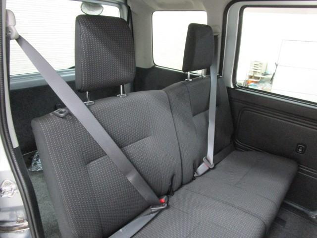 ハイゼットカーゴ クルーズＳＡＩＩＩ　横滑防止装置　ＬＥＤライト　エアバック　エコアイドル　リモコンキー　ＥＴＣ　ワンオーナー　ＡＢＳ　エアコン　パワステ　助手席エアバッグ　パワーウィンドゥ（17枚目）