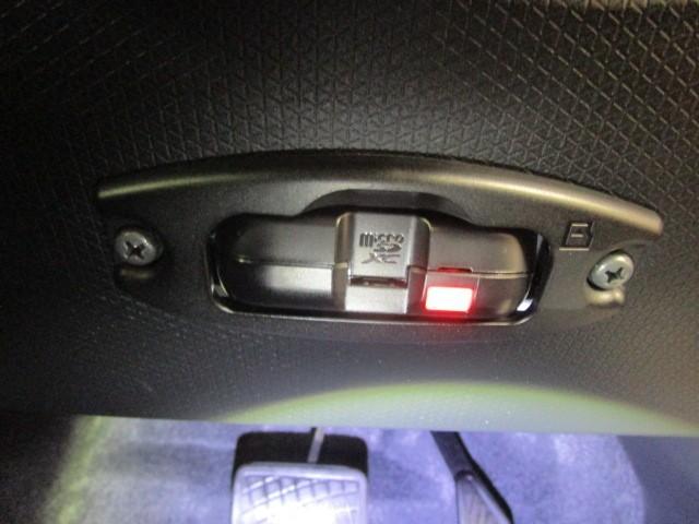 タント カスタムＲＳ　両側パワスライドドア　ＩＳＴＯＰ　地デジフルセグ　ＥＴＣ付き　クルーズコントロール　メモリーナビゲーション　ナビＴＶ　ＡＡＣ　ＬＥＤライト　ＤＶＤ　サイドエアバッグ　キーフリー　セキュリティ　ＰＷ（13枚目）