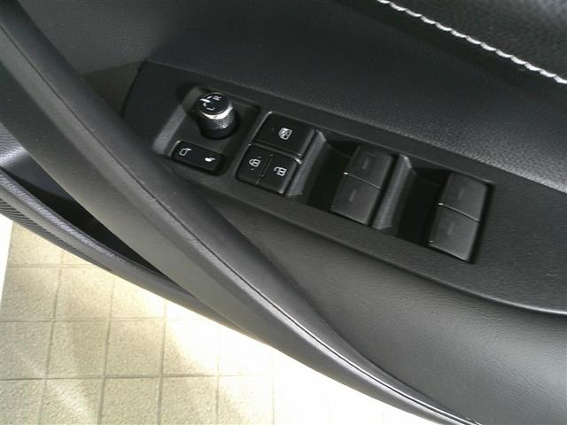 カローラスポーツ ハイブリッドG 衝突軽減 イモビ アルミ 地デジ メモリーナビゲーション サイドエアバッグ クルコン ナビTV LEDヘッドライト ESC ETC オートエアコン パワステ ABS エアバッグ DVD再生 キーフリー(11枚目)