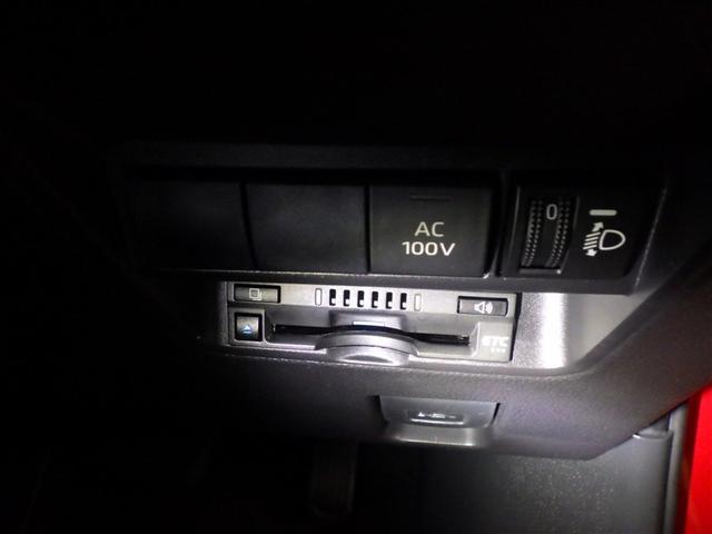 アクア Ｇ　ＶＳＣ　衝突軽減ブレーキ　メモリナビ　バックモニター　ＬＥＤ　クルーズコントロール　スマートキー　ＥＴＣ車載器　フルセグＴＶ　ナビＴＶ　パワーウィンドウ　イモビライザー　キーフリーシステム　エアバッグ（12枚目）