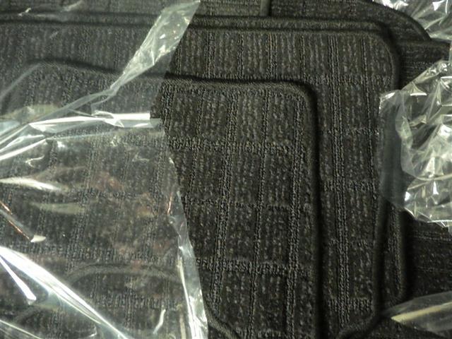 アクア Ｇ　ＶＳＣ　衝突軽減ブレーキ　メモリナビ　バックモニター　ＬＥＤ　クルーズコントロール　スマートキー　ＥＴＣ車載器　フルセグＴＶ　ナビＴＶ　パワーウィンドウ　イモビライザー　キーフリーシステム　エアバッグ（26枚目）