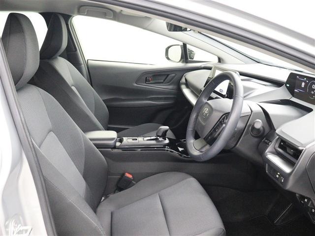 プリウス Ｘ　ディスプレイオーディオ　フルセグ　ミュージックプレイヤー接続可　バックカメラ　ＥＴＣ２．０　ドラレコ　アクセサリーコンセント　ＬＥＤヘッドライト　ＢＳＭ　ＰＫＳＢ　ＴＳＳ　ワンオーナー（8枚目）