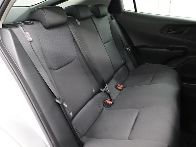 プリウス Ｘ　ディスプレイオーディオ　フルセグ　ミュージックプレイヤー接続可　バックカメラ　ＥＴＣ２．０　ドラレコ　アクセサリーコンセント　ＬＥＤヘッドライト　ＢＳＭ　ＰＫＳＢ　ＴＳＳ　ワンオーナー（10枚目）