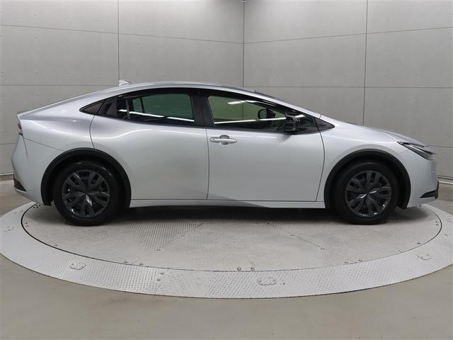 プリウス Ｘ　ディスプレイオーディオ　フルセグ　ミュージックプレイヤー接続可　バックカメラ　ＥＴＣ２．０　ドラレコ　アクセサリーコンセント　ＬＥＤヘッドライト　ＢＳＭ　ＰＫＳＢ　ＴＳＳ　ワンオーナー（39枚目）