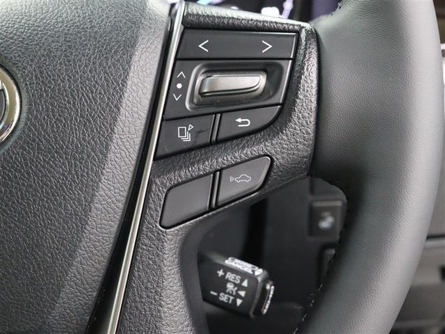 レーダークルーズコントロール（全車速追従機能付）が装備されています。高速道路で定速走行だけでなく、０ｋｍ／ｈから約１００ｋｍ／ｈの広い範囲で先行車との車間距離を適切に保ちながら追従走行ができます。