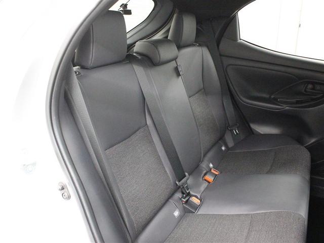 ヤリス Ｚ　フルセグ　メモリーナビ　バックカメラ　衝突被害軽減システム　ＥＴＣ　ドラレコ　ＬＥＤヘッドランプ（12枚目）