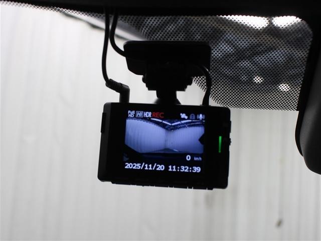 ヤリス Ｚ　フルセグ　メモリーナビ　バックカメラ　衝突被害軽減システム　ＥＴＣ　ドラレコ　ＬＥＤヘッドランプ（22枚目）