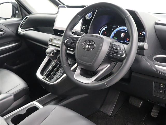 ノア ハイブリッドS-Z フルセグ メモリーナビ DVD再生 ミュージックプレイヤー接続可 バックカメラ 衝突被害軽減システム ETC ドラレコ 両側電動スライド LEDヘッドランプ 乗車定員7人 3列シート(6枚目)