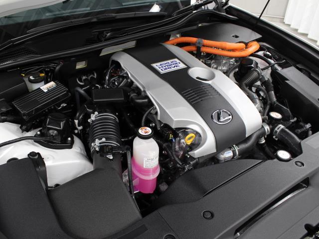 GS300h バージョンL 革シート フルセグ SDマルチ ブルーレイ再生 ミュージックプレイヤー接続可 バックカメラ 衝突被害軽減システム ETC2.0 LEDヘッドランプ ワンオーナー アイドリングストップ(18枚目)