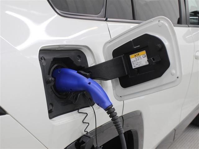 ＲＡＶ４　ＰＨＶ ブラックトーン　４ＷＤ　フルセグ　メモリーナビ　ＤＶＤ再生　ミュージックプレイヤー接続可　バックカメラ　衝突被害軽減システム　ＥＴＣ　ドラレコ　ＬＥＤヘッドランプ　ワンオーナー　アイドリングストップ（7枚目）