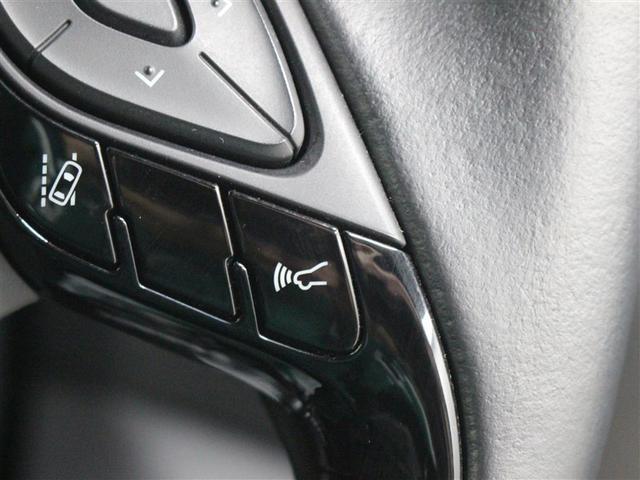 レーダークルーズコントロール使用時に同一車線内の中央を走行可能なように操舵支援を行うレーントレーシングアシスト（ＬＴＡ）を搭載しています。