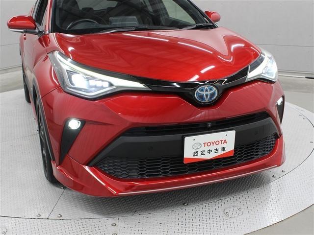 Ｔｏｙｏｔａ　Ｓａｆｅｔｙ　Ｓｅｎｓｅは、プリクラッシュセーフティに歩行者（夜間）、自転車運転者、交差点右折時に直進してくる対向車、右左折時に対向方向から横断してくる歩行者を検知対象に加えています。