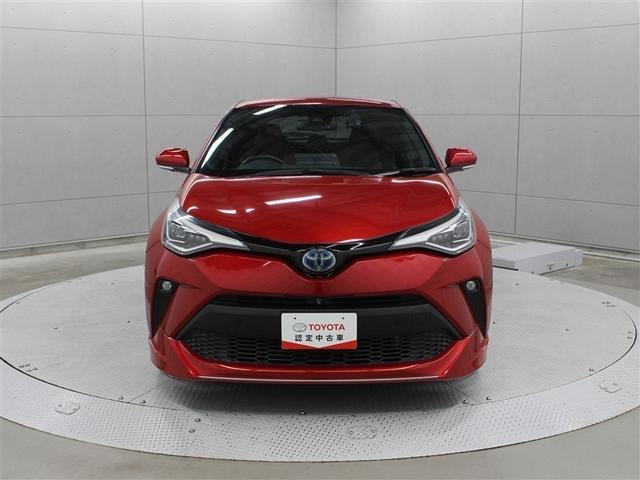 スポーティ感を引き立たせるエアロパーツを装着し、スタイリッシュなエクステリアデザインとなっています。