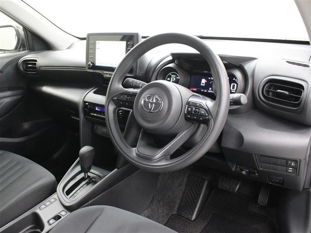 ヤリスクロス ハイブリッドＸ　メモリーナビ　ミュージックプレイヤー接続可　バックカメラ　衝突被害軽減システム　ＥＴＣ　ドラレコ　アイドリングストップ（6枚目）