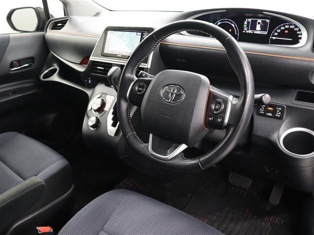 シエンタ ハイブリッドＧ　フルセグ　メモリーナビ　ＤＶＤ再生　バックカメラ　ＥＴＣ　両側電動スライド　ウオークスルー　乗車定員７人　３列シート　ワンオーナー　アイドリングストップ（6枚目）