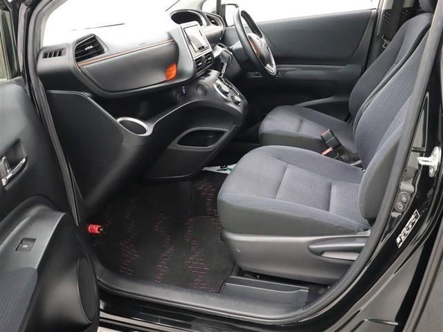 シエンタ ハイブリッドＧ　フルセグ　メモリーナビ　ＤＶＤ再生　バックカメラ　ＥＴＣ　両側電動スライド　ウオークスルー　乗車定員７人　３列シート　ワンオーナー　アイドリングストップ（9枚目）