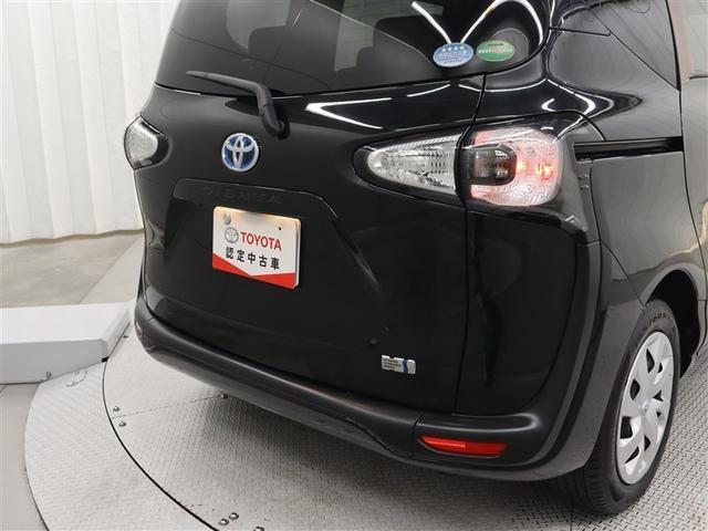 シエンタ ハイブリッドＧ　フルセグ　メモリーナビ　ＤＶＤ再生　バックカメラ　ＥＴＣ　両側電動スライド　ウオークスルー　乗車定員７人　３列シート　ワンオーナー　アイドリングストップ（17枚目）