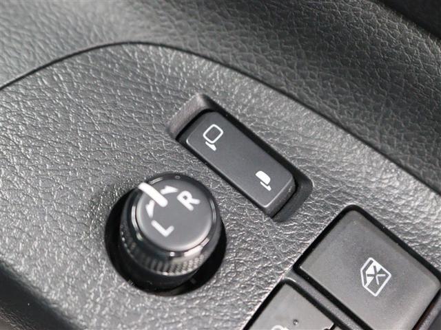 シエンタ ハイブリッドＧ　フルセグ　メモリーナビ　ＤＶＤ再生　バックカメラ　ＥＴＣ　両側電動スライド　ウオークスルー　乗車定員７人　３列シート　ワンオーナー　アイドリングストップ（32枚目）