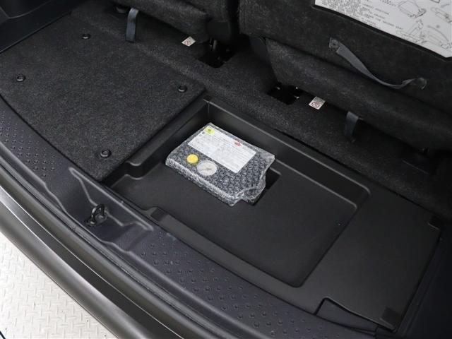 シエンタ ハイブリッドＧ　フルセグ　メモリーナビ　ＤＶＤ再生　バックカメラ　ＥＴＣ　両側電動スライド　ウオークスルー　乗車定員７人　３列シート　ワンオーナー　アイドリングストップ（37枚目）