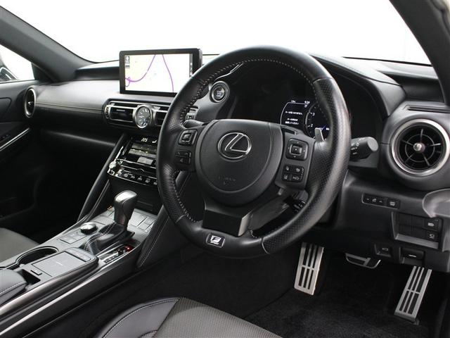 IS IS300 Fスポーツ 革シート サンルーフ フルセグ メモリーナビ DVD再生 ミュージックプレイヤー接続可 バックカメラ 衝突被害軽減システム ETC ドラレコ LEDヘッドランプ アイドリングストップ(6枚目)