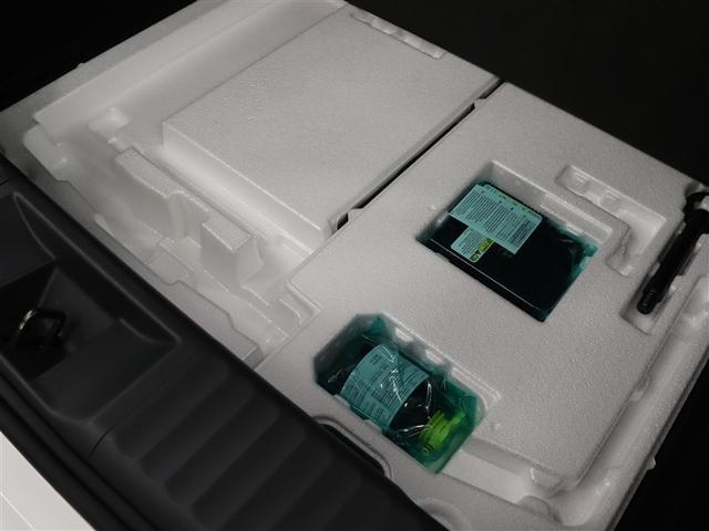 プリウス X フルセグ ミュージックプレイヤー接続可 バックカメラ 衝突被害軽減システム ETC ドラレコ LEDヘッドランプ ワンオーナー アイドリングストップ(38枚目)