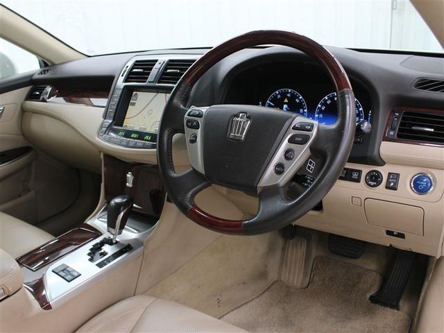 クラウンハイブリッド Ｇパッケージ　革シート　フルセグ　ＨＤＤナビ　ＤＶＤ再生　ミュージックプレイヤー接続可　バックカメラ　衝突被害軽減システム　ＥＴＣ　ＨＩＤヘッドライト　アイドリングストップ（6枚目）