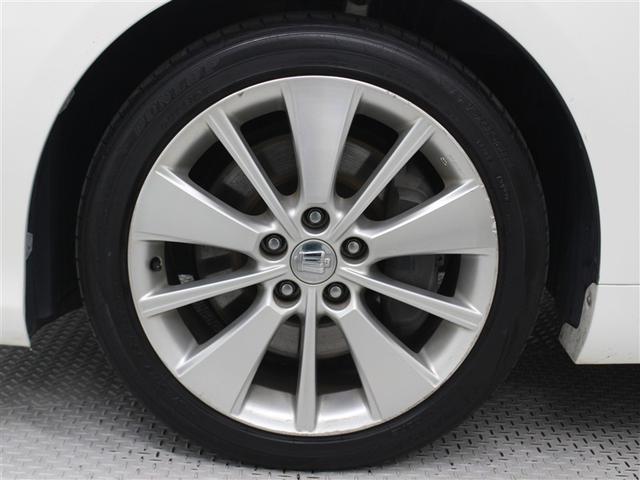 クラウンハイブリッド Ｇパッケージ　革シート　フルセグ　ＨＤＤナビ　ＤＶＤ再生　ミュージックプレイヤー接続可　バックカメラ　衝突被害軽減システム　ＥＴＣ　ＨＩＤヘッドライト　アイドリングストップ（14枚目）