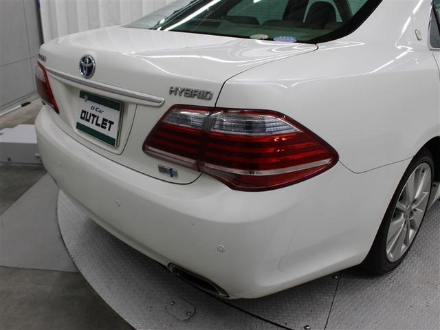 クラウンハイブリッド Ｇパッケージ　革シート　フルセグ　ＨＤＤナビ　ＤＶＤ再生　ミュージックプレイヤー接続可　バックカメラ　衝突被害軽減システム　ＥＴＣ　ＨＩＤヘッドライト　アイドリングストップ（18枚目）