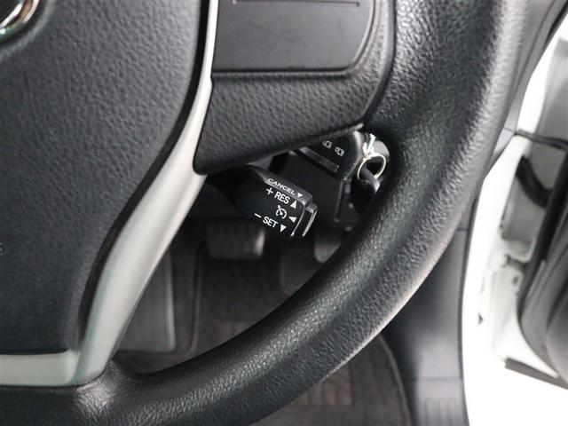 ノア Ｘ　ワンセグ　メモリーナビ　バックカメラ　衝突被害軽減システム　両側電動スライド　ＬＥＤヘッドランプ　ウオークスルー　乗車定員８人　３列シート　アイドリングストップ（6枚目）