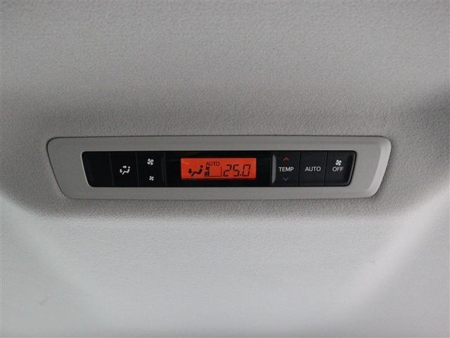 ノア Ｘ　ワンセグ　メモリーナビ　バックカメラ　衝突被害軽減システム　両側電動スライド　ＬＥＤヘッドランプ　ウオークスルー　乗車定員８人　３列シート　アイドリングストップ（10枚目）