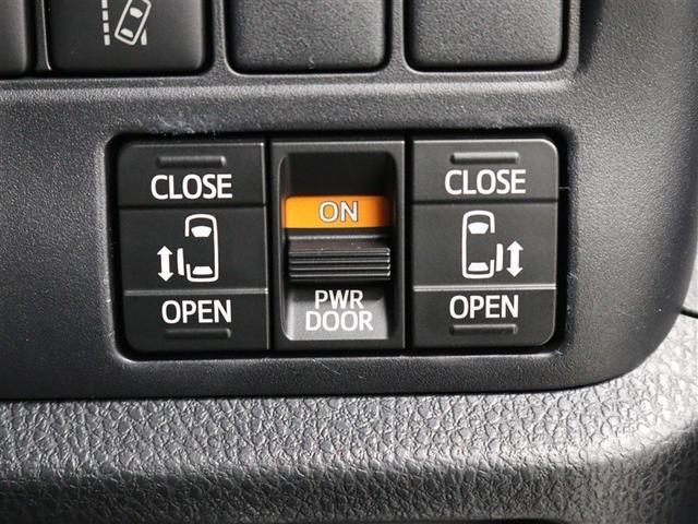 ノア Ｘ　ワンセグ　メモリーナビ　バックカメラ　衝突被害軽減システム　両側電動スライド　ＬＥＤヘッドランプ　ウオークスルー　乗車定員８人　３列シート　アイドリングストップ（21枚目）