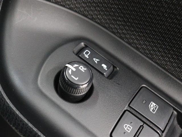 ノア Ｘ　ワンセグ　メモリーナビ　バックカメラ　衝突被害軽減システム　両側電動スライド　ＬＥＤヘッドランプ　ウオークスルー　乗車定員８人　３列シート　アイドリングストップ（32枚目）