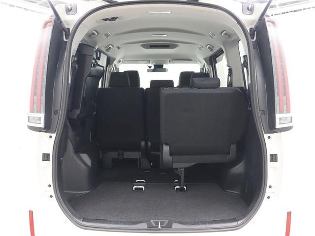 ノア Ｘ　ワンセグ　メモリーナビ　バックカメラ　衝突被害軽減システム　両側電動スライド　ＬＥＤヘッドランプ　ウオークスルー　乗車定員８人　３列シート　アイドリングストップ（35枚目）
