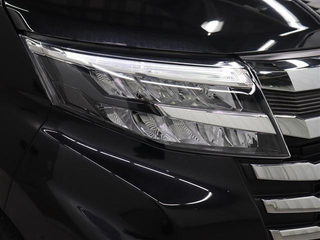 �T�C�h�^�[�������v�t���h�A�~���[�B�ԗ��̃h���X�A�b�v�ƉE���܎��̔펋�F�������˔������������ȃ~���[�ł��B