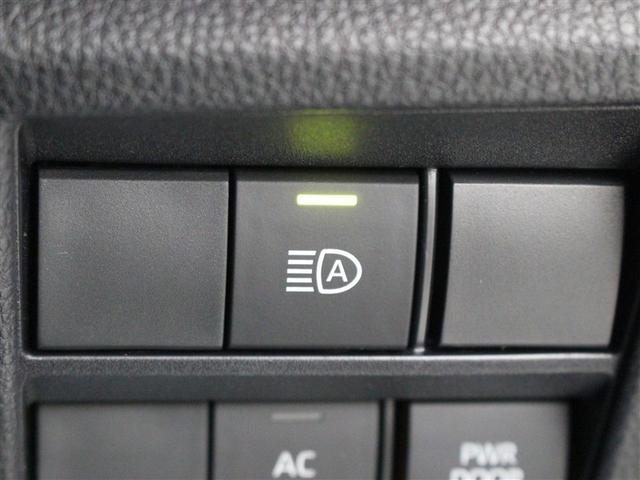 ヴォクシー ハイブリッドＳ－Ｚ　フルセグ　メモリーナビ　ＤＶＤ再生　ミュージックプレイヤー接続可　バックカメラ　衝突被害軽減システム　ＥＴＣ　ドラレコ　両側電動スライド　ＬＥＤヘッドランプ　乗車定員７人　３列シート（23枚目）