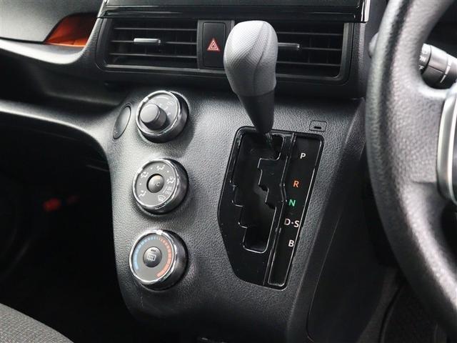 シエンタ Ｘ　メモリーナビ　バックカメラ　衝突被害軽減システム　ＥＴＣ　電動スライドドア　乗車定員７人　３列シート　アイドリングストップ（7枚目）