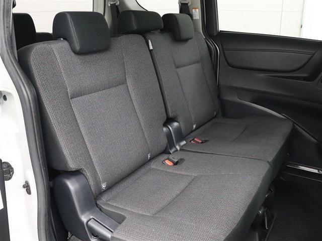 シエンタ Ｘ　メモリーナビ　バックカメラ　衝突被害軽減システム　ＥＴＣ　電動スライドドア　乗車定員７人　３列シート　アイドリングストップ（10枚目）