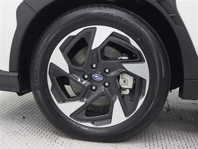 �����A���~�z�C�[���͐��x�������A���s�̈��萫���D��Ă��܂��B