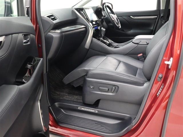 アルファード ２．５Ｓ　Ｃパッケージ　フルセグ　メモリーナビ　ＤＶＤ再生　後席モニター　バックカメラ　衝突被害軽減システム　ＥＴＣ　両側電動スライド　ＬＥＤヘッドランプ　乗車定員７人　３列シート　ワンオーナー（11枚目）