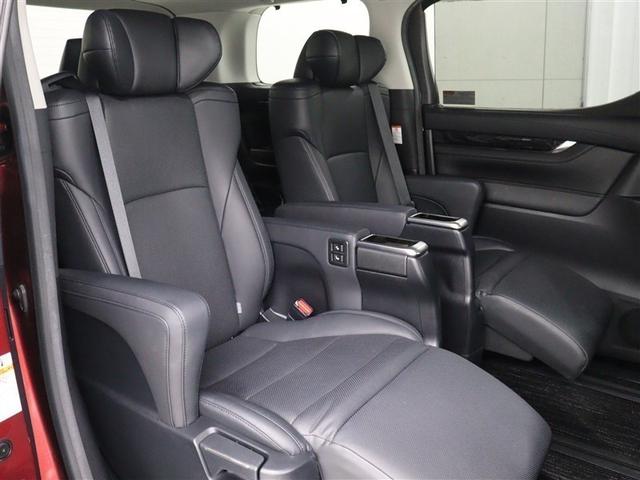 アルファード ２．５Ｓ　Ｃパッケージ　フルセグ　メモリーナビ　ＤＶＤ再生　後席モニター　バックカメラ　衝突被害軽減システム　ＥＴＣ　両側電動スライド　ＬＥＤヘッドランプ　乗車定員７人　３列シート　ワンオーナー（12枚目）