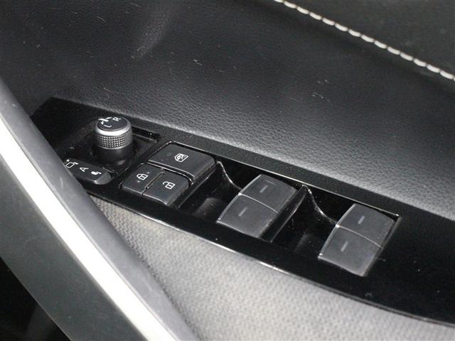 �I�[�g�i�[�@�\�𓋍ڂ����h�A�~���[�ƑS�ȃp���[�E�B���h�E�𑕔����Ă��܂��B